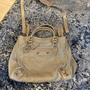 Pre-Loved Balenciaga City Bag tan leather with rose gold accents for sale!